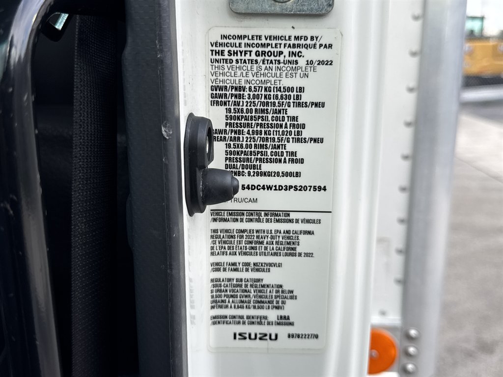 2023 Isuzu Npr-hd - $28,995