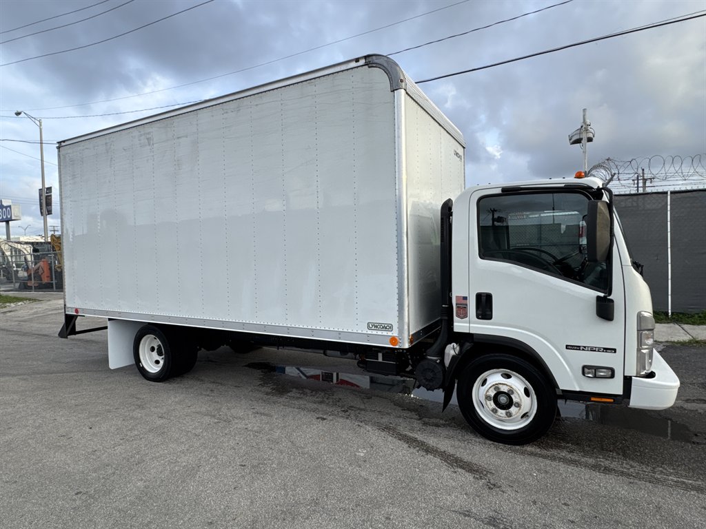 2023 Isuzu Npr-hd - $28,995