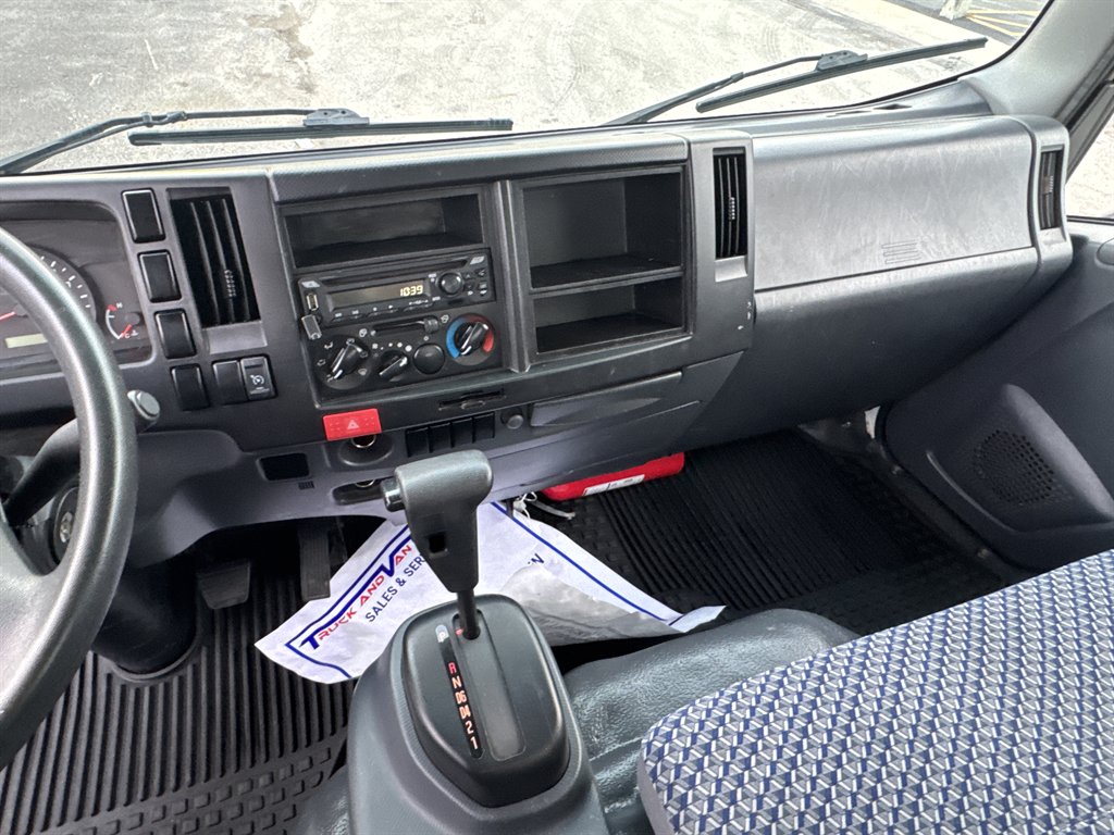 2023 Isuzu Npr-hd - $28,995