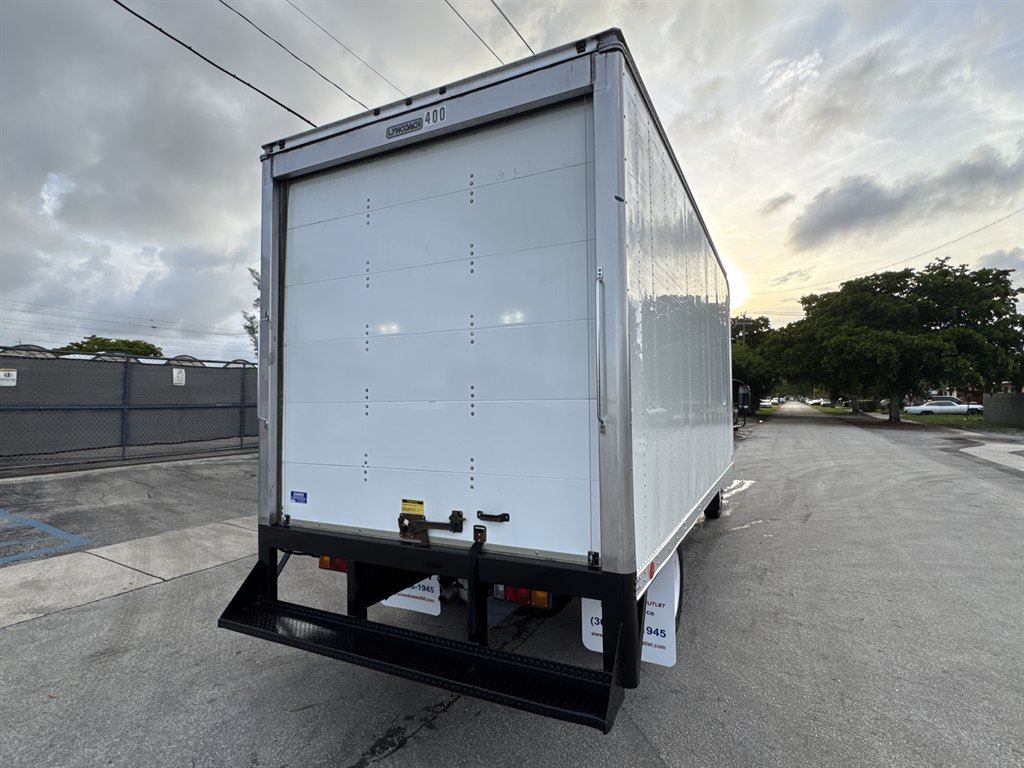 2023 Isuzu Npr-hd - $28,995