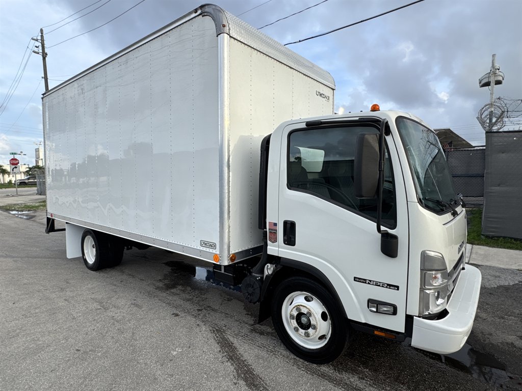 2023 Isuzu Npr-hd - $28,995