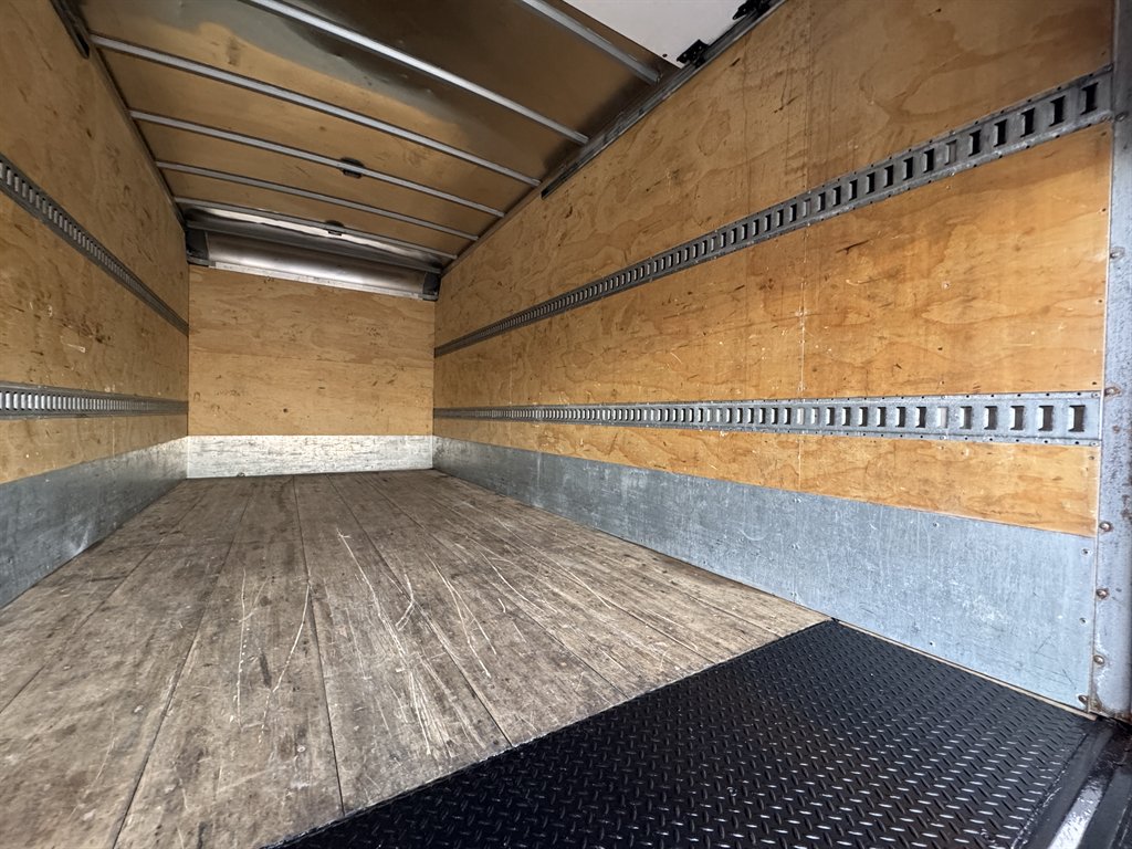 2024 Isuzu Npr-hd - $51,995