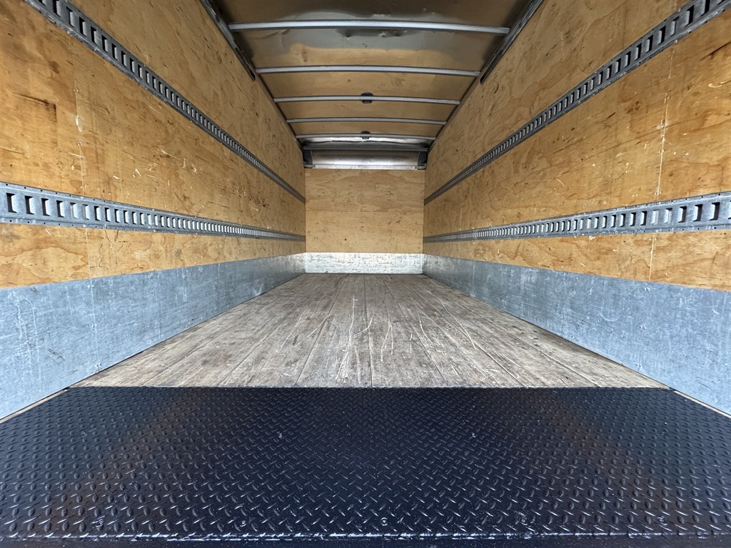 2024 Isuzu Npr-hd - $51,995