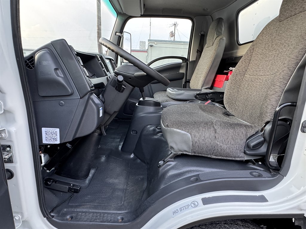 2024 Isuzu Npr-hd - $51,995