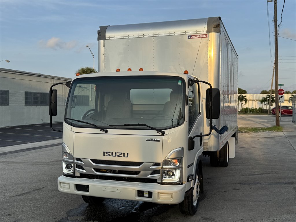 2024 Isuzu Npr-hd - $51,995