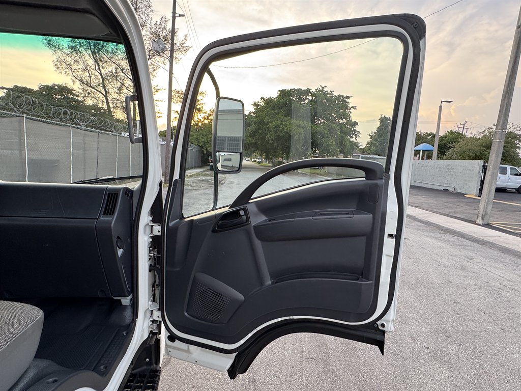 2024 Isuzu Npr-hd - $51,995