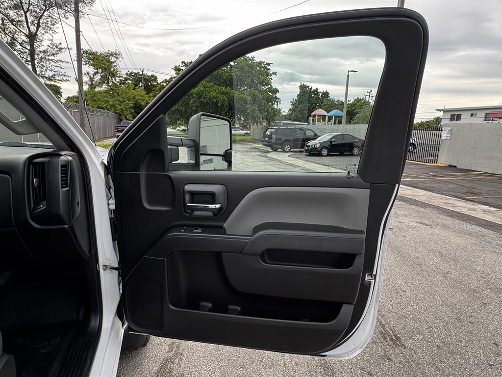 2018 Chevrolet Silverado - $21,995