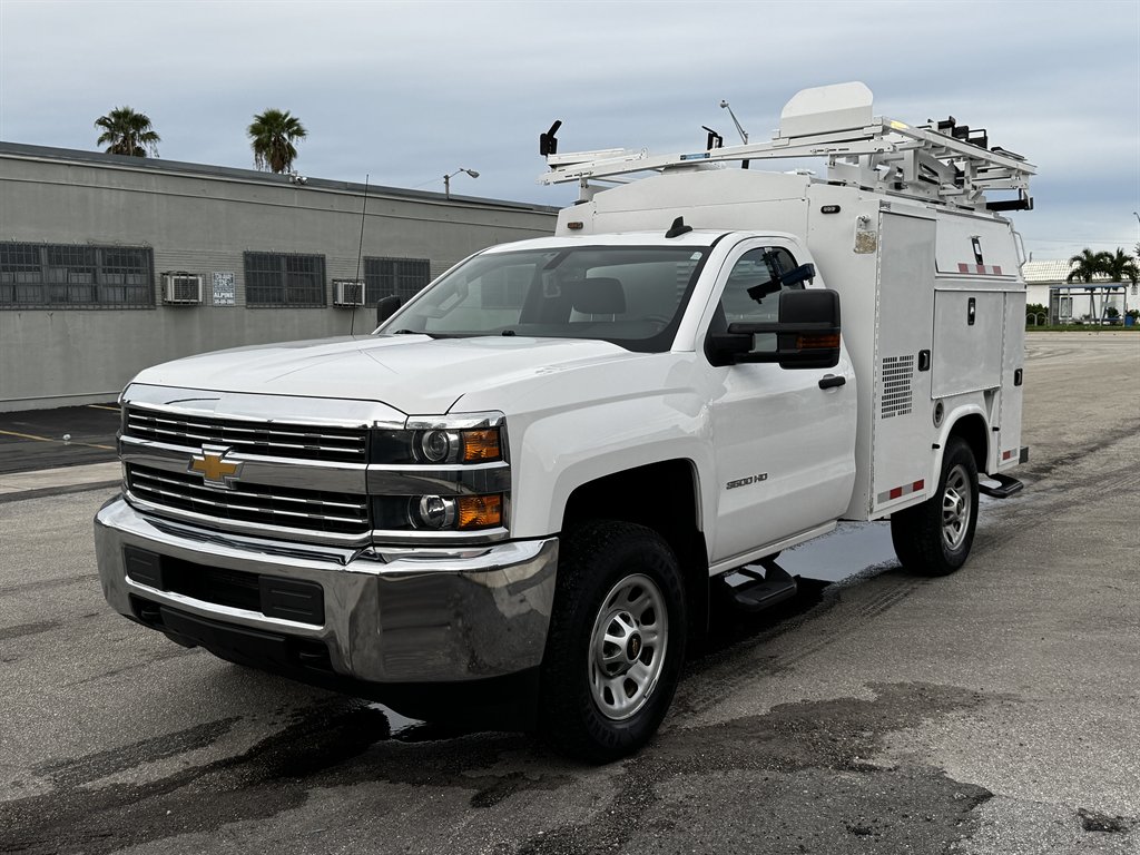2018 Chevrolet Silverado - $21,995