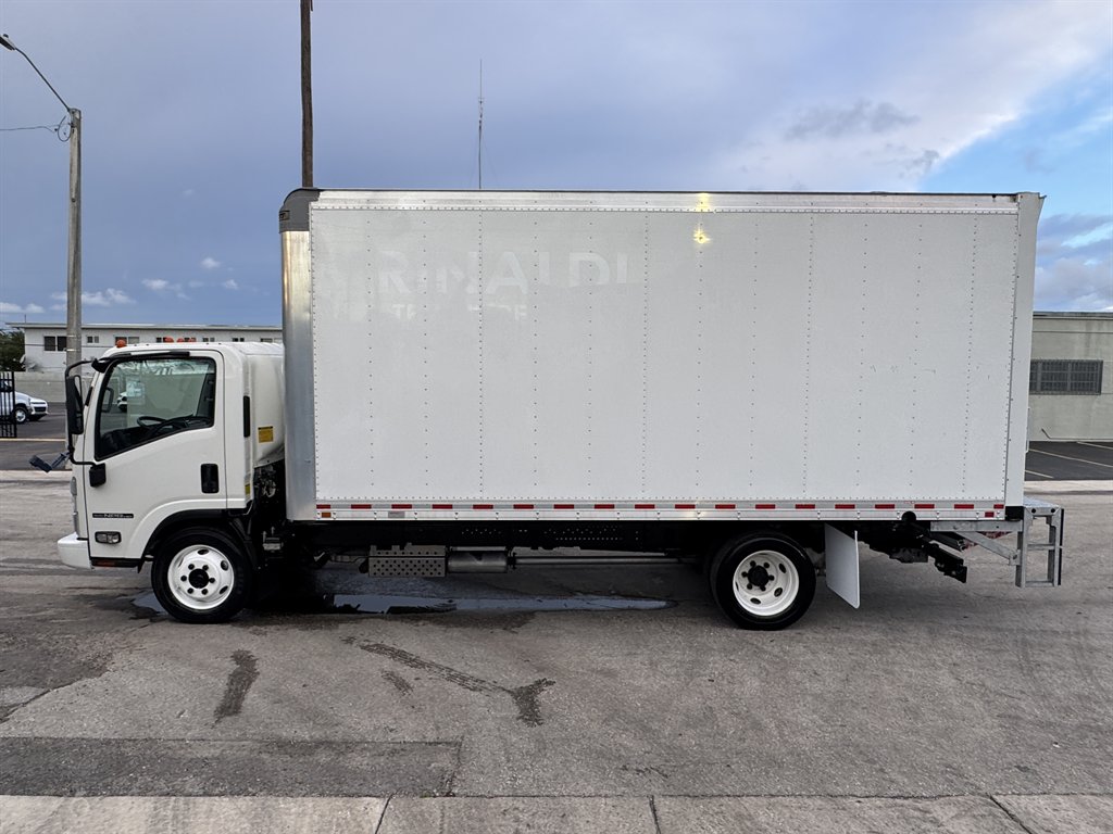 2024 Isuzu Npr-hd - $52,995