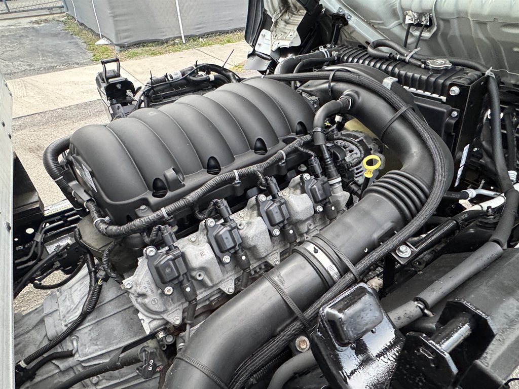 2024 Isuzu Npr-hd - $52,995