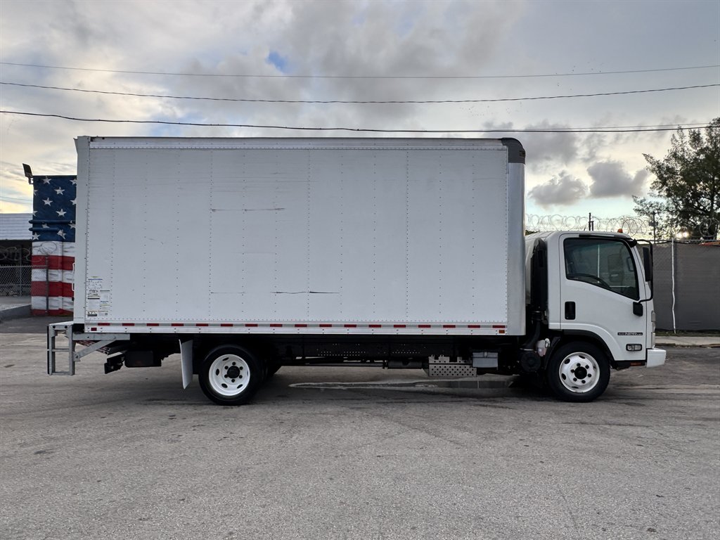 2024 Isuzu Npr-hd - $52,995