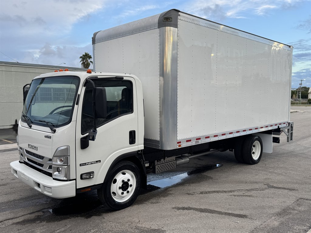 2024 Isuzu Npr-hd - $52,995