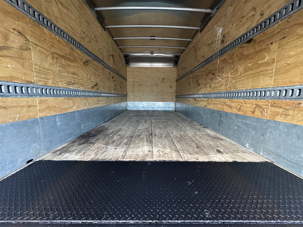 2024 Isuzu Npr-hd - $52,995