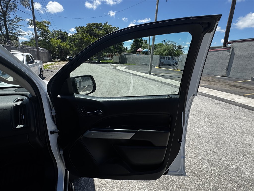 2018 Chevrolet Colorado - $20,995