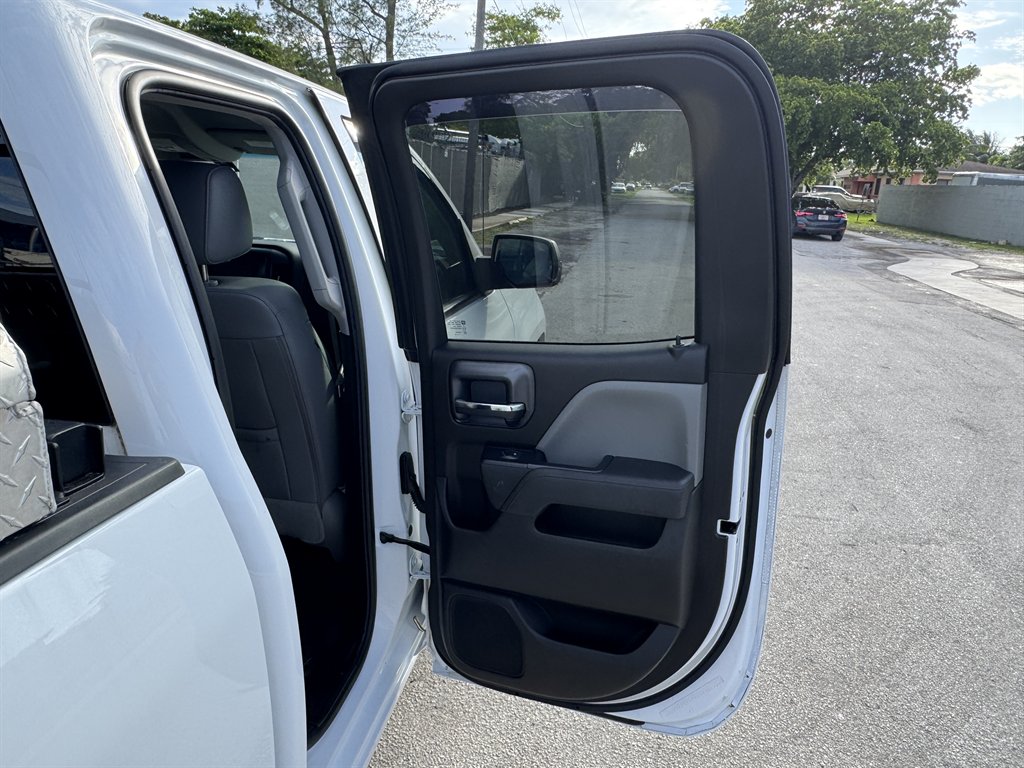 2018 Chevrolet Silverado 1500 - $17,595