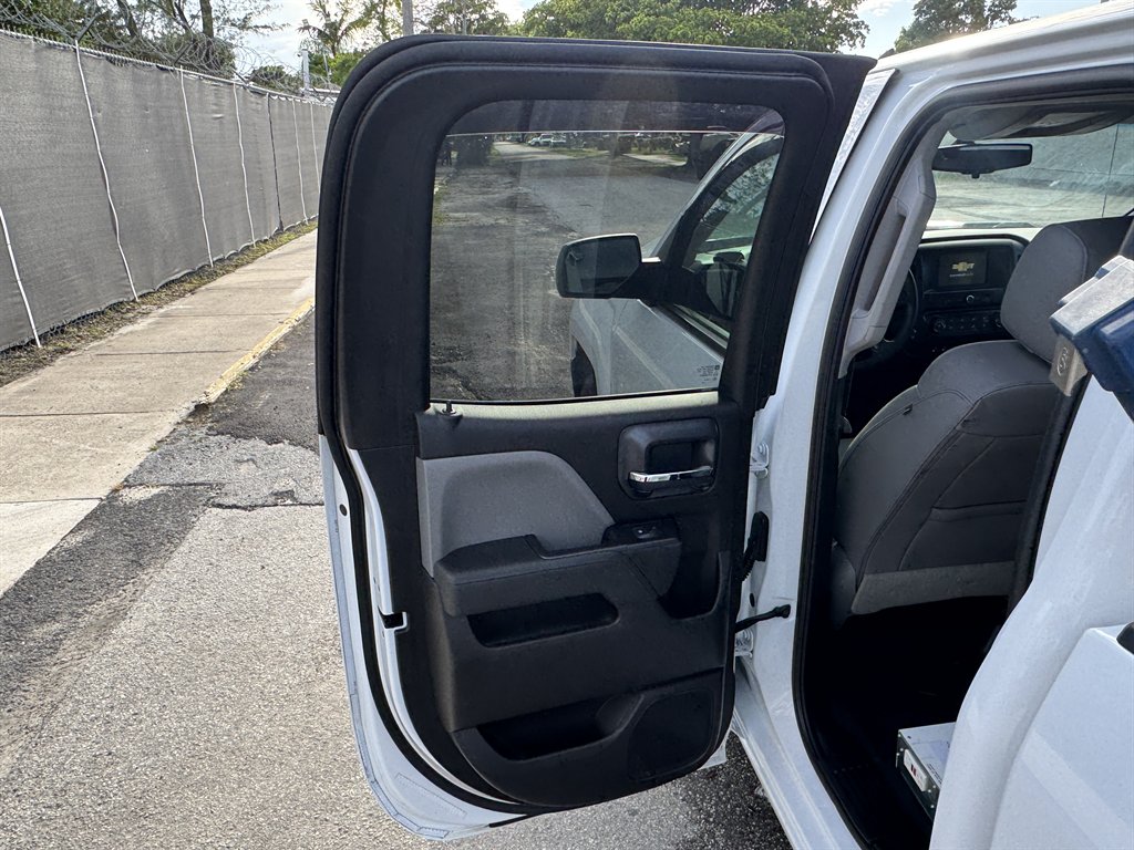 2018 Chevrolet Silverado 1500 - $17,595