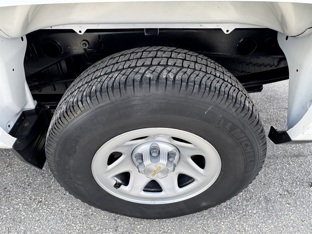 2018 Chevrolet Silverado 1500 - $17,595