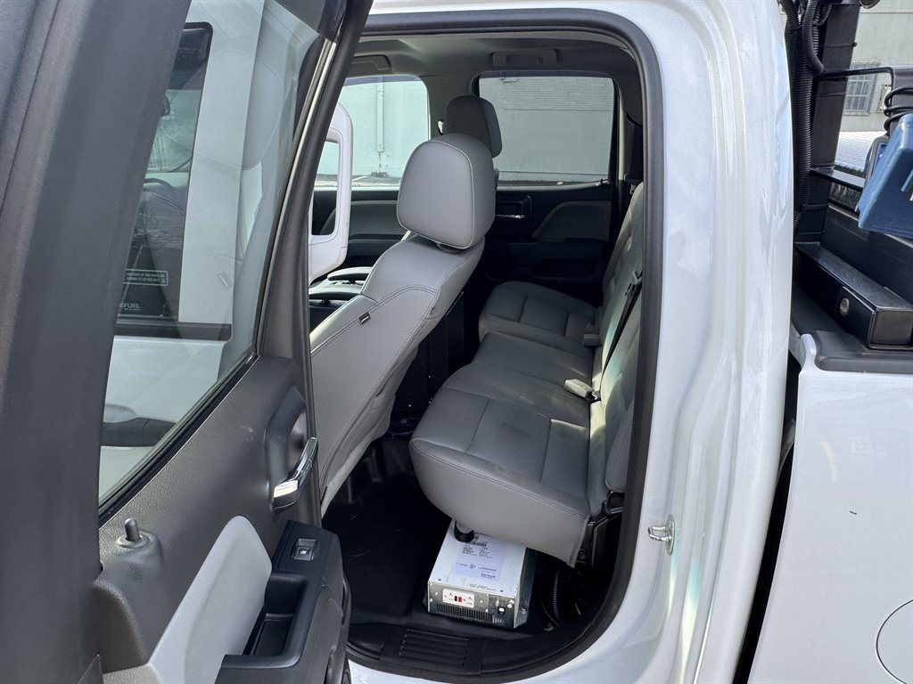 2018 Chevrolet Silverado 1500 - $17,595