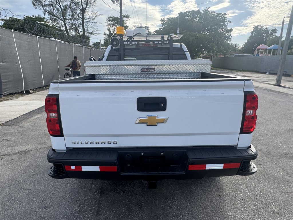 2018 Chevrolet Silverado 1500 - $17,595