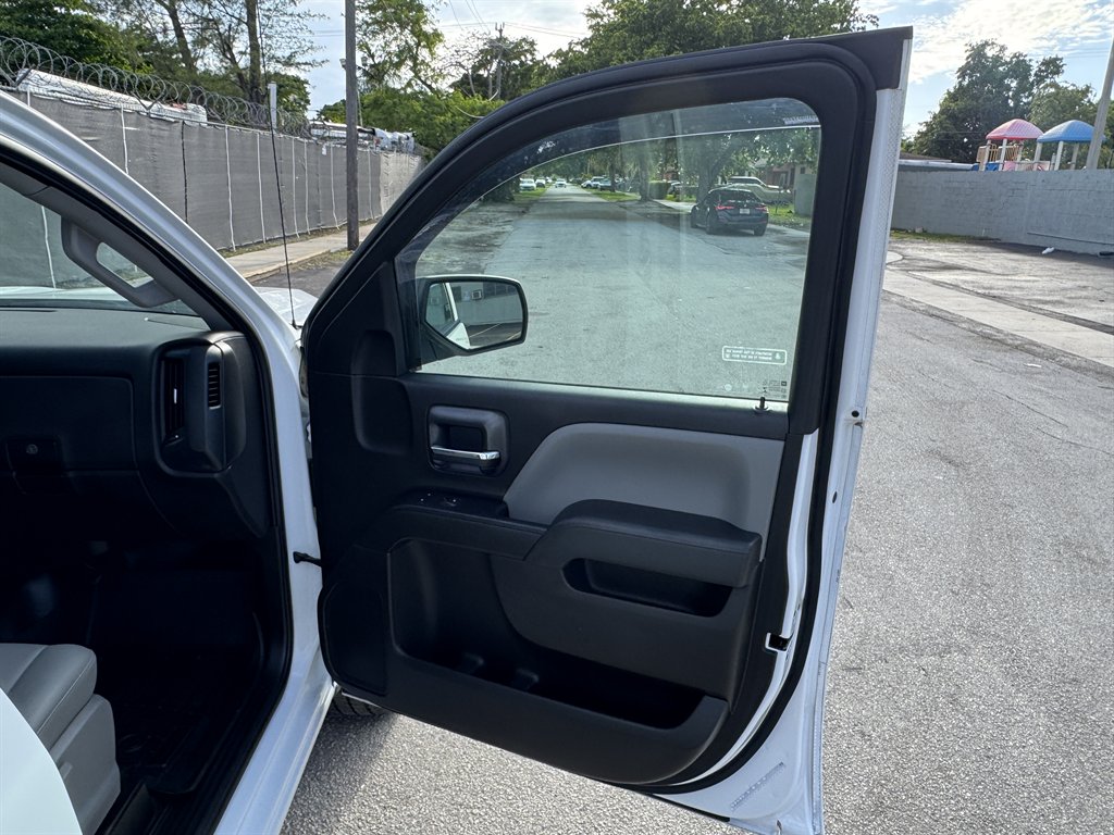 2018 Chevrolet Silverado 1500 - $17,595