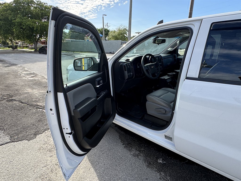 2018 Chevrolet Silverado 1500 - $17,595