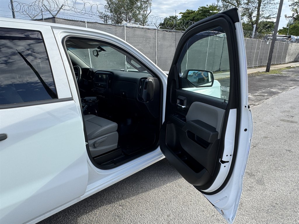 2018 Chevrolet Silverado 1500 - $17,595