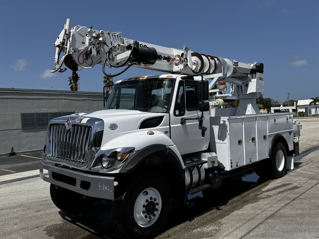 2017 International Sr515 - $59,995