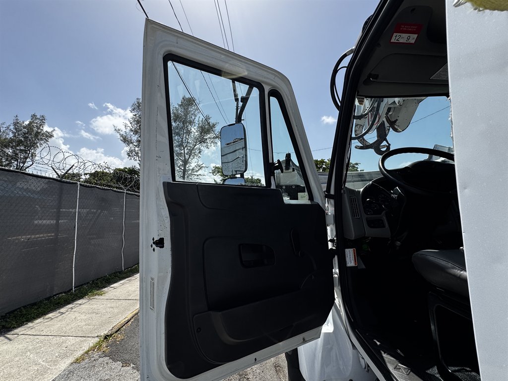 2017 International Sr515 - $59,995