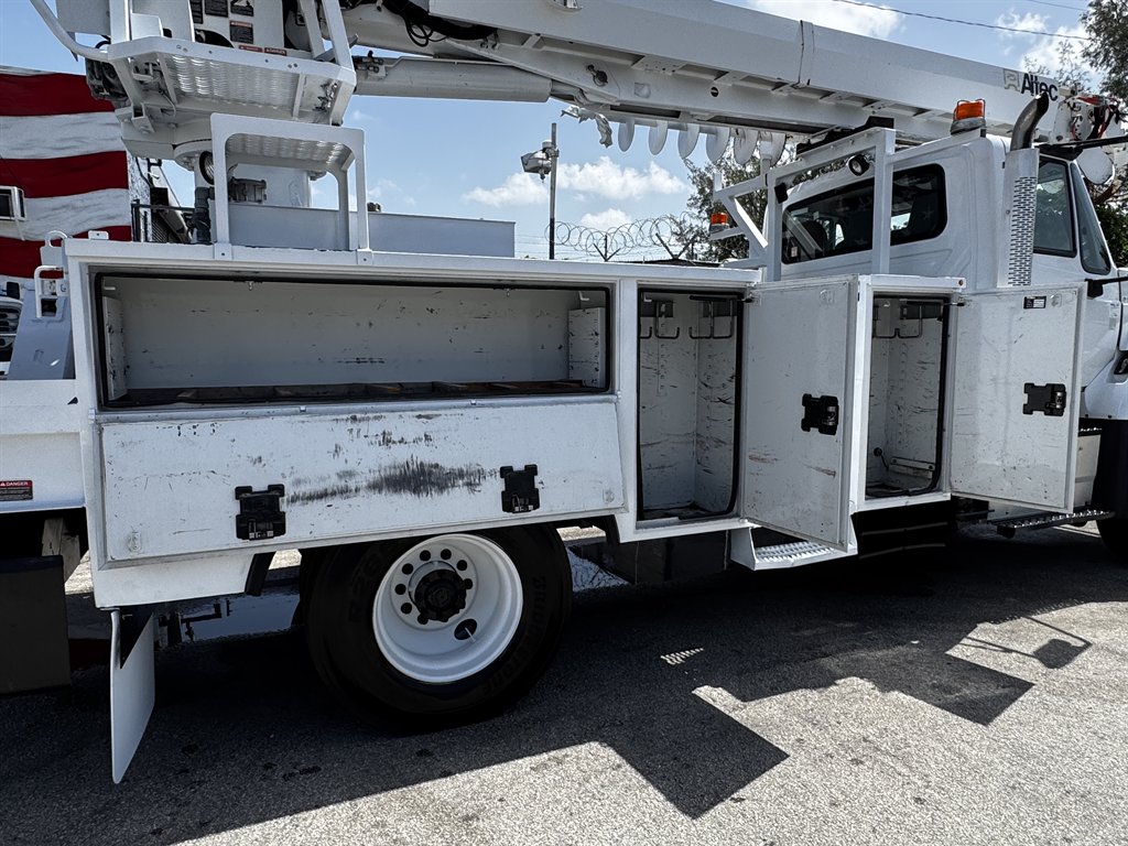 2017 International Sr515 - $59,995