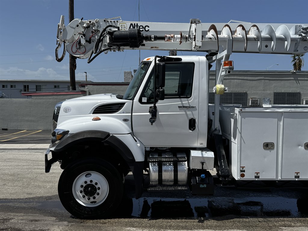 2017 International Sr515 - $59,995