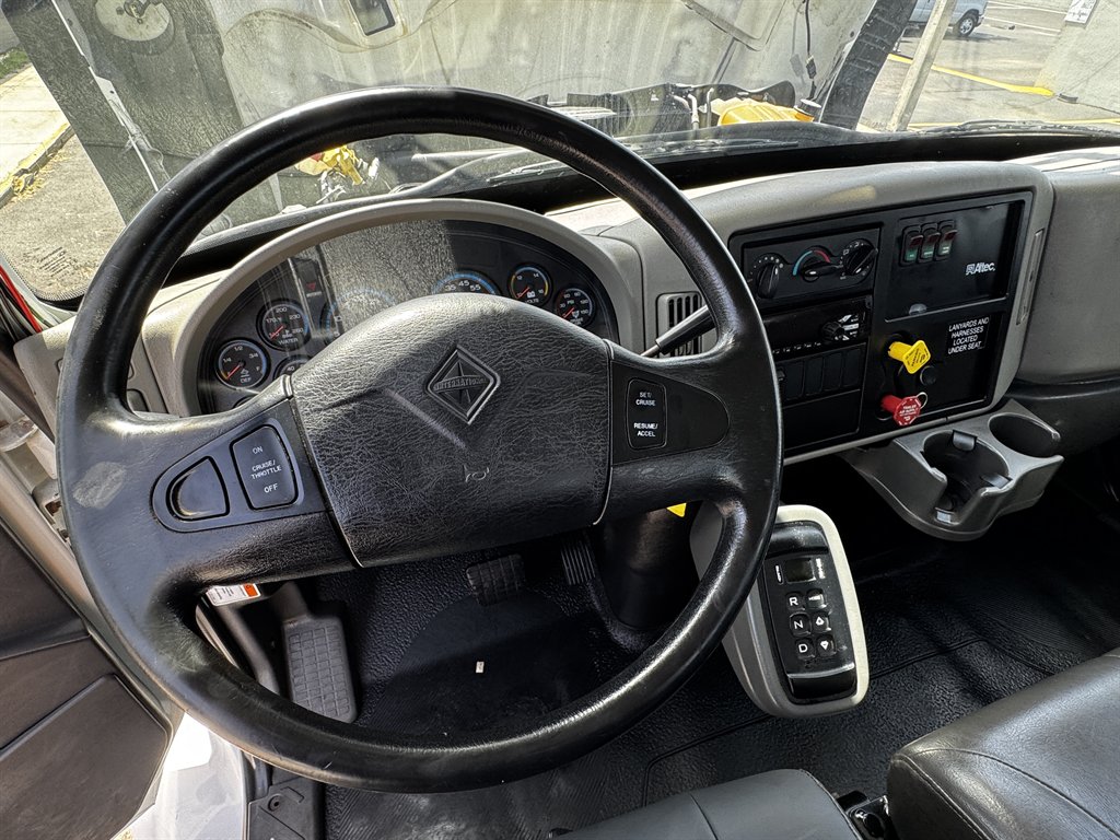 2017 International Sr515 - $59,995