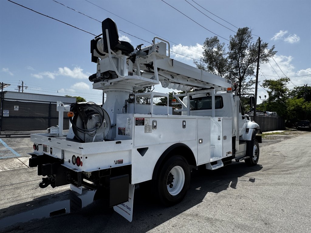 2017 International Sr515 - $59,995