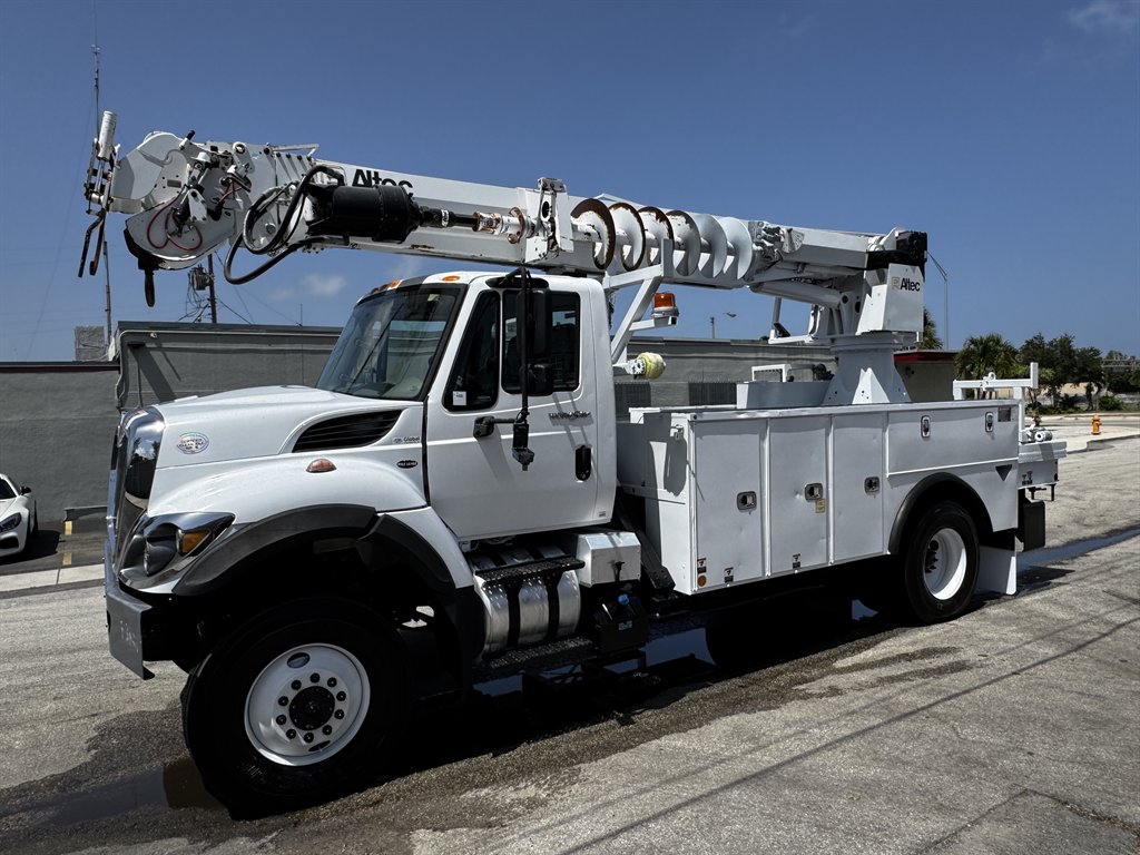 2017 International Sr515 - $59,995