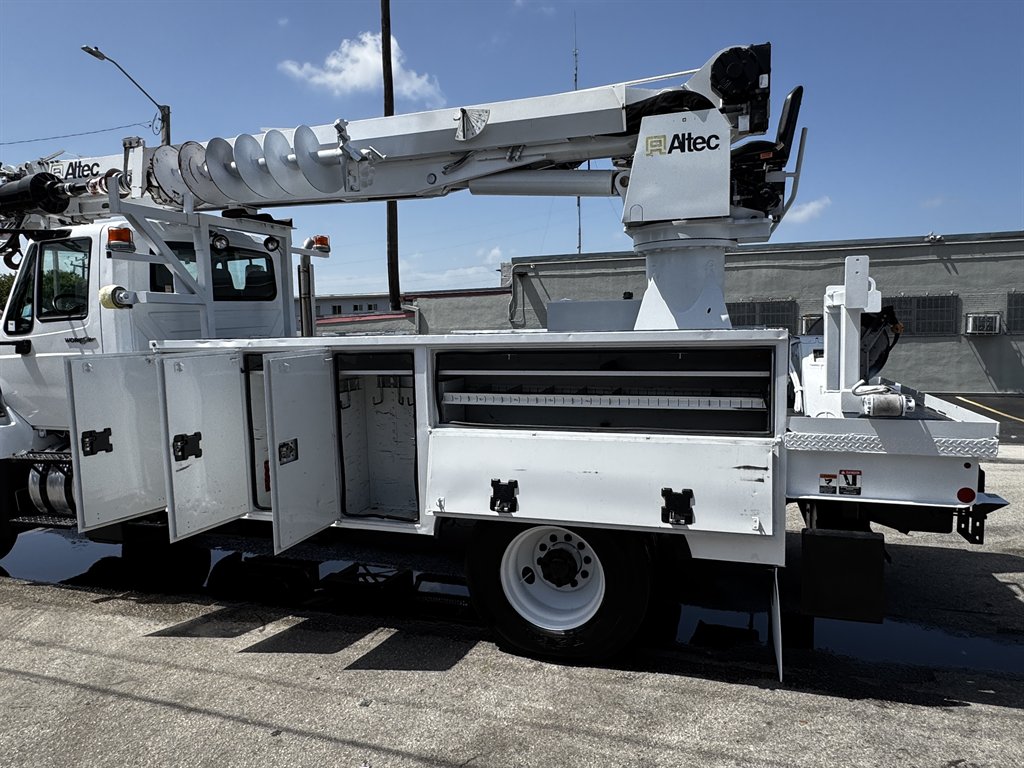 2017 International Sr515 - $59,995