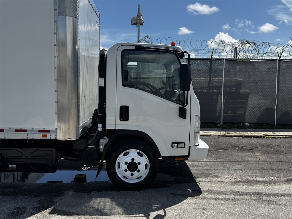 2019 Isuzu Nrr - $29,995