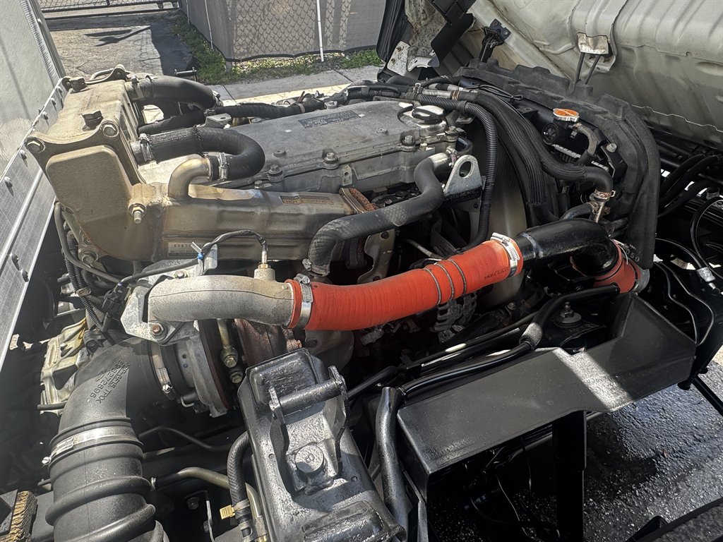 2019 Isuzu Nrr - $29,995