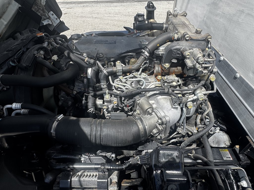 2019 Isuzu Nrr - $29,995