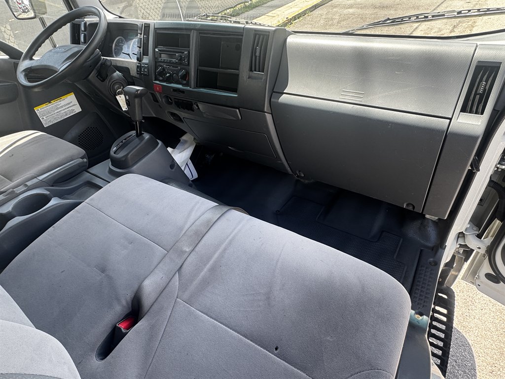 2019 Isuzu Nrr - $29,995