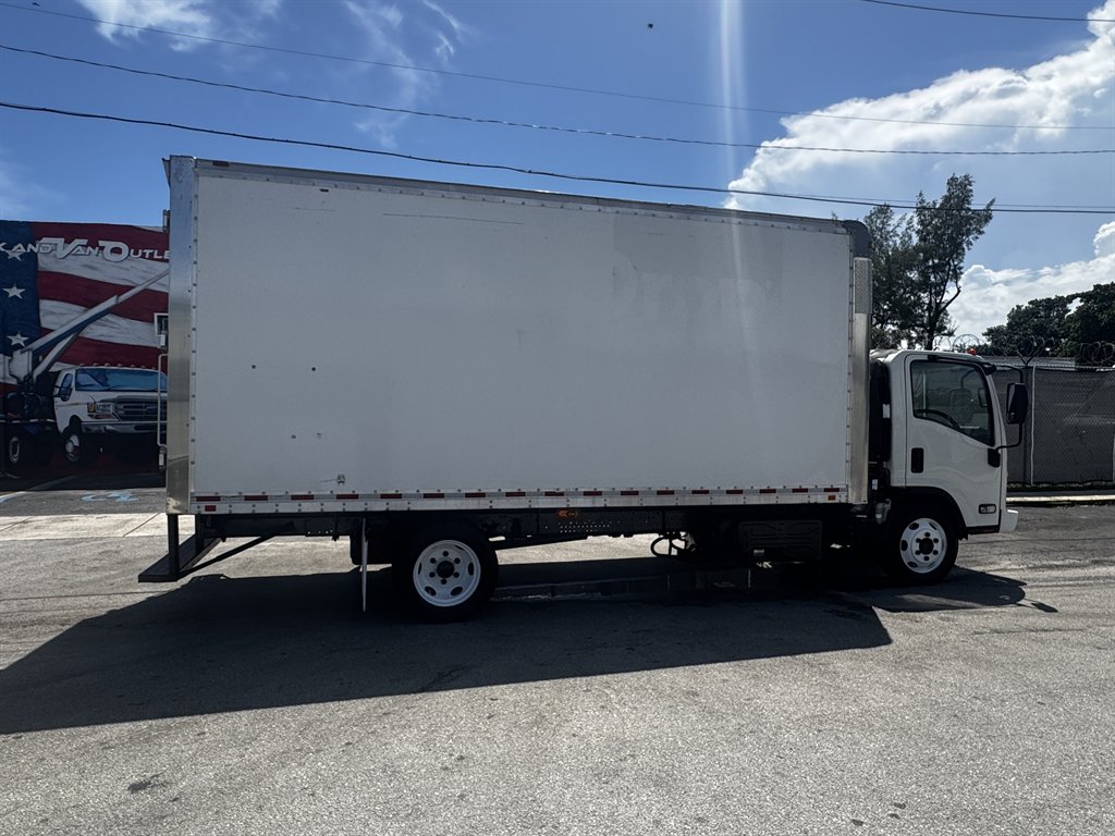 2019 Isuzu Nrr - $29,995