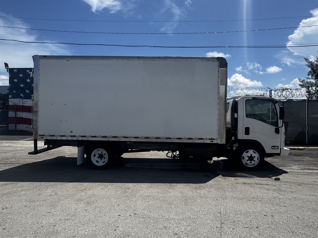 2019 Isuzu Nrr - $29,995