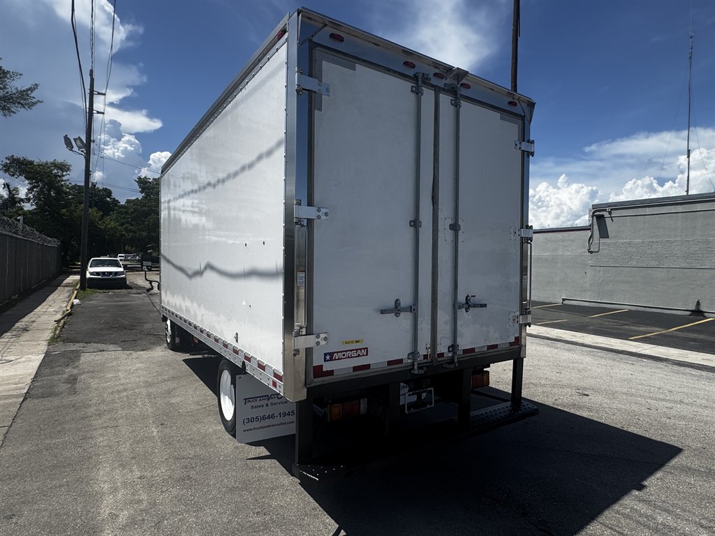 2019 Isuzu Nrr - $29,995