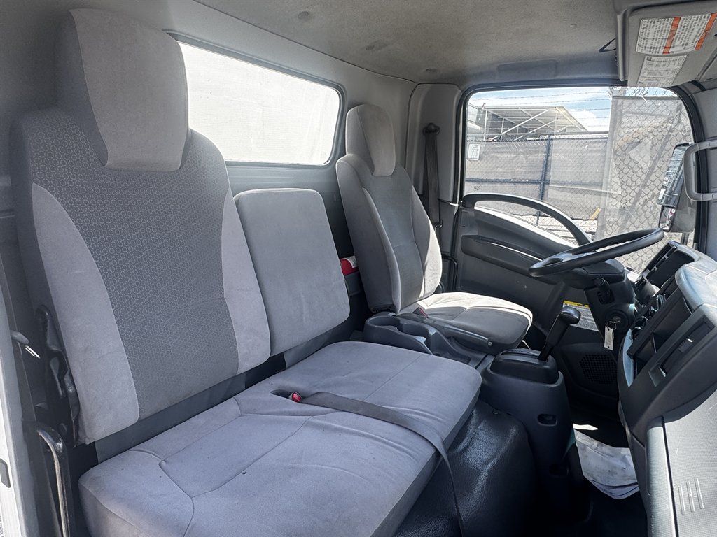 2019 Isuzu Nrr - $29,995