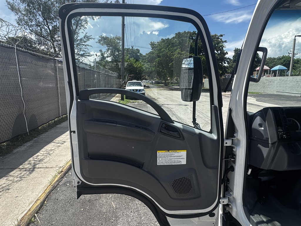 2019 Isuzu Nrr - $29,995