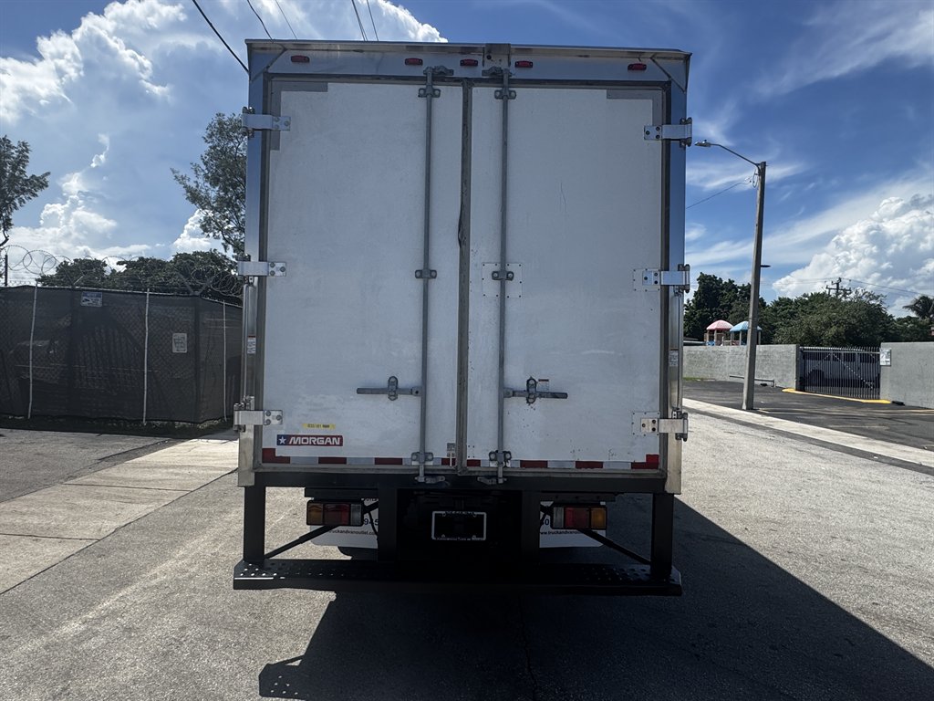 2019 Isuzu Nrr - $29,995