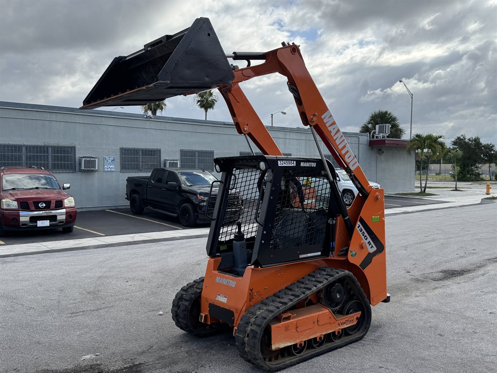 2022 Manitou 1350rt - $27,995
