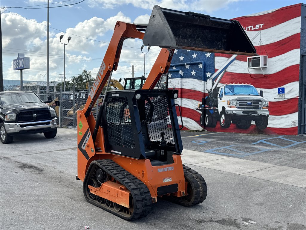2022 Manitou 1350rt - $27,995
