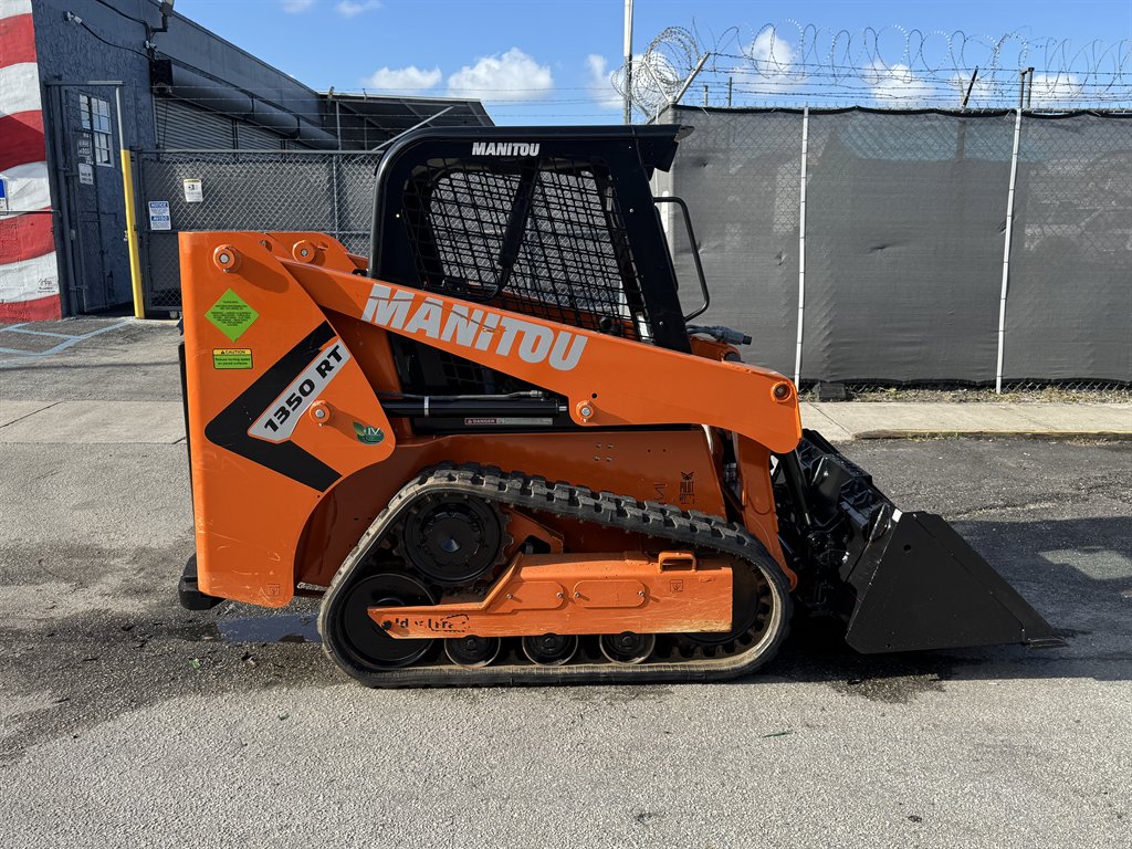 2022 Manitou 1350rt - $27,995