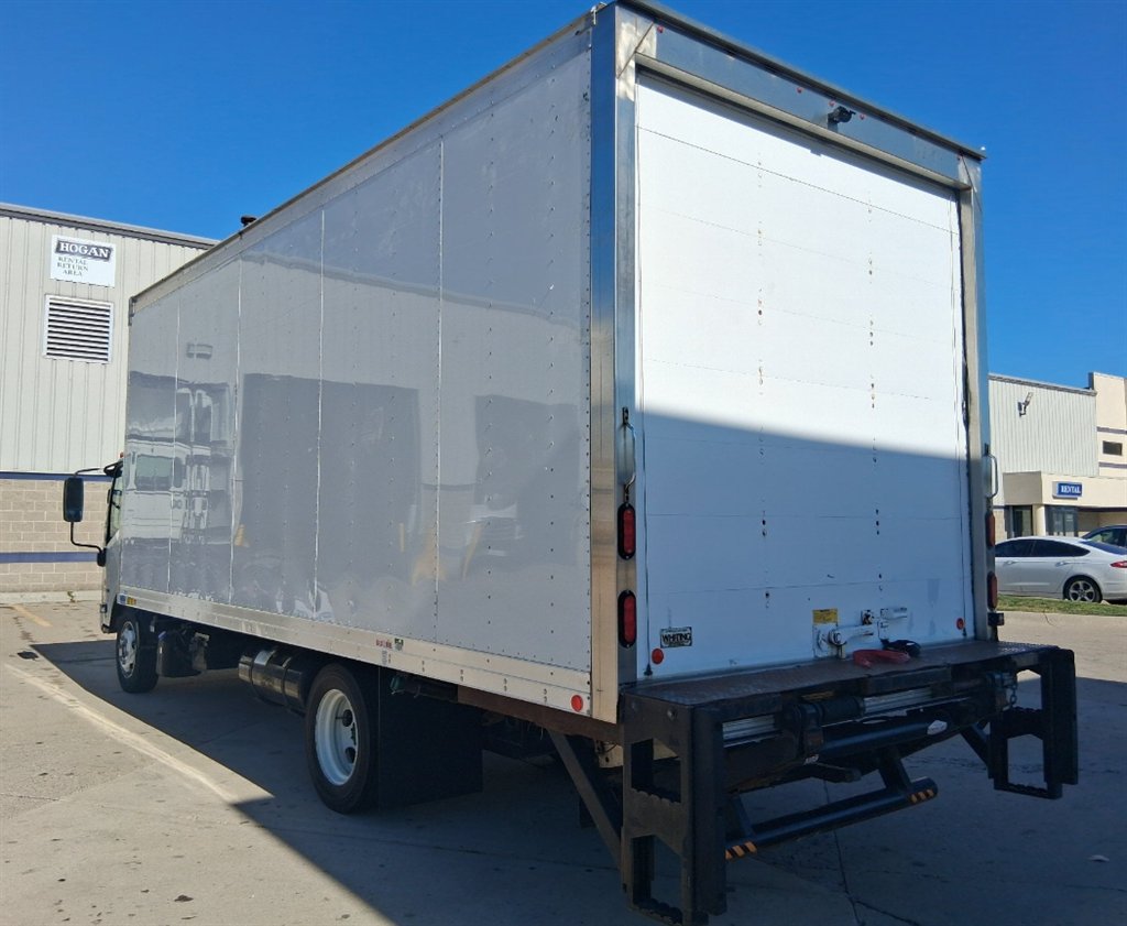2019 Isuzu Nrr - $31,995