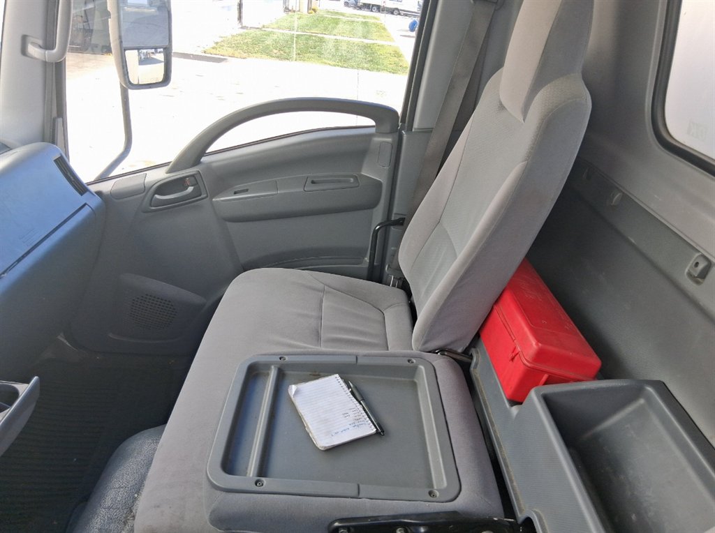 2019 Isuzu Nrr - $31,995