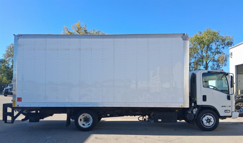 2019 Isuzu Nrr - $31,995
